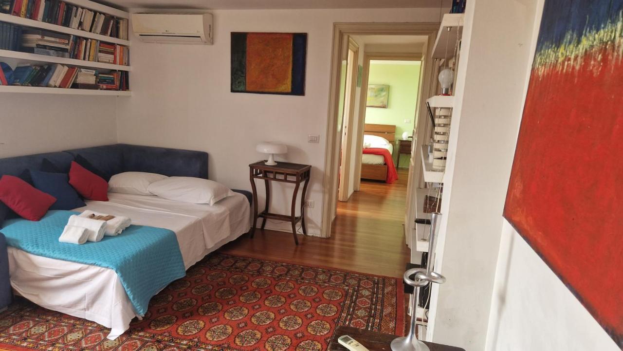 Casa Di Libri - Delizioso Appartamento A 10 Min Da Trastevere Roma Eksteriør bilde